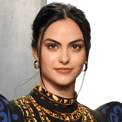 Camila Mendes