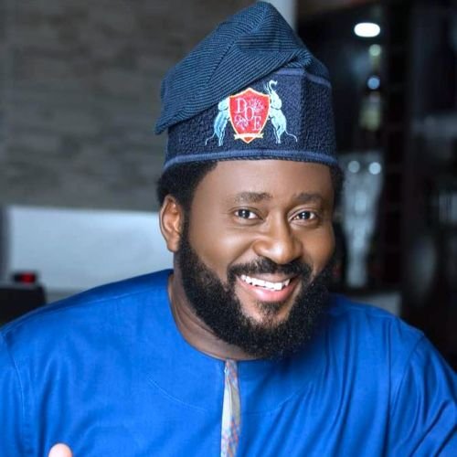 Desmond Elliot