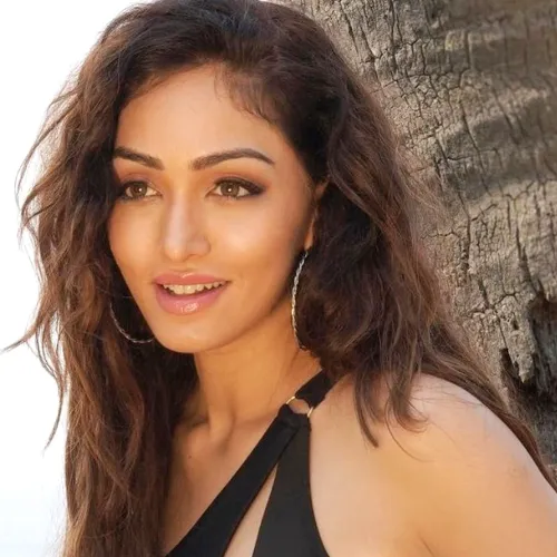Khushali Kumar
