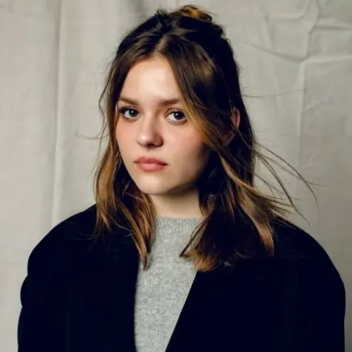 Maisy Stella