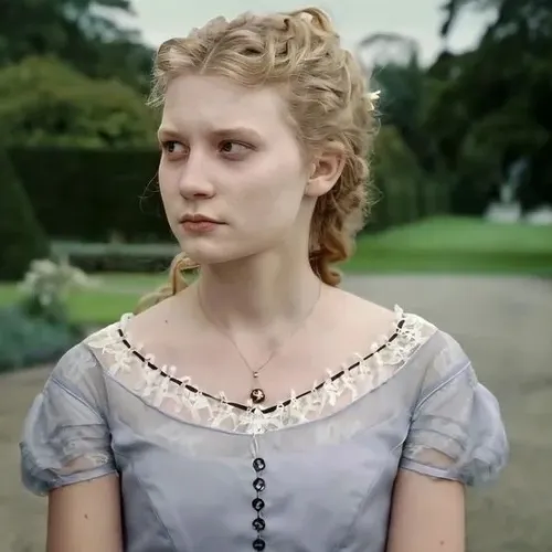 Mia Wasikowska