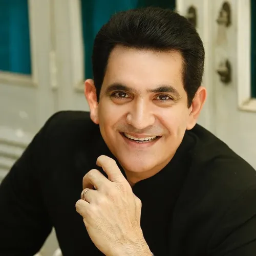Omung Kumar