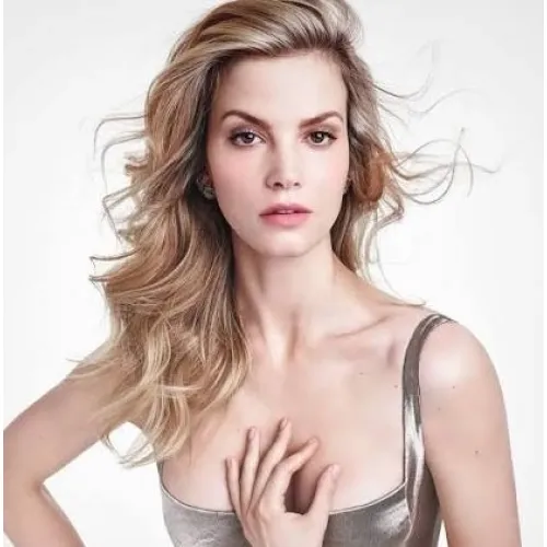 Sylvia Hoeks