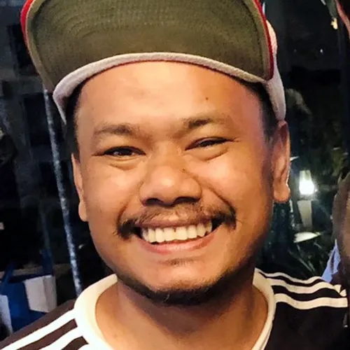 Tichakorn Phukhaotong