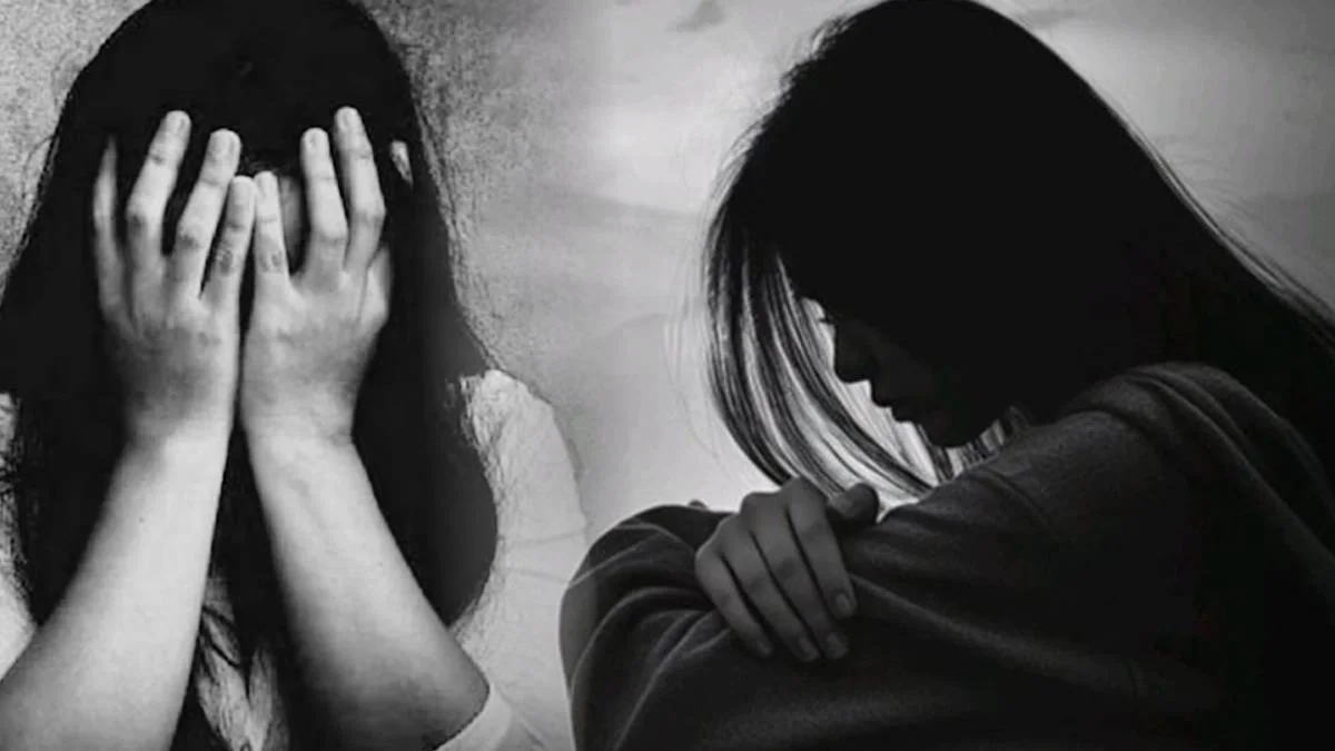 गुमला में हैवानियत: शादी समारोह से लौट रही नाबालिग से जंगल में गैंगरेप, आरोपियों ने दी परिवार को जान से मारने की धमकी