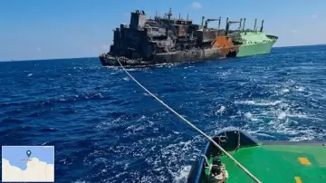 बेंगाजी के तट पर रूसी गैस टैंकर 'ARCTIC METAGAZ' बेकाबू: बड़े हादसे का अलर्ट