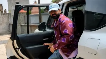 भोजपुरी सुपरस्टार पवन सिंह अपने गांव आरा पहुंचे, बॉलीवुड फिल्म की शूटिंग को लेकर बढ़ी चर्चाएं
