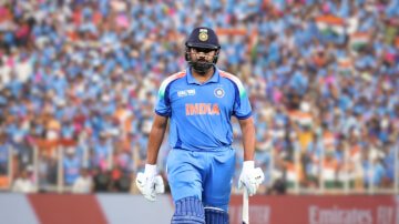 आठ रन बनाकर आउट हुए Rohit Shama नहीं रहा कोई खास प्रदर्शन